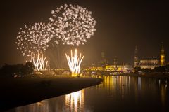 Dresden Stadtfest-Feuerwerk 2015