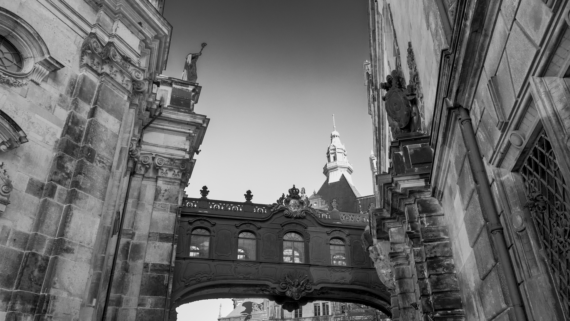 Dresden sw Katholische Hofkirche Übergang Residenzschloss