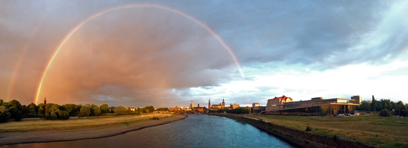 Dresden unterm Regenbogen