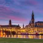 Dresden vom rechten Elbufer unterhalb der Augustusbrücke