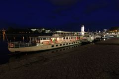 Dresden vor Anker