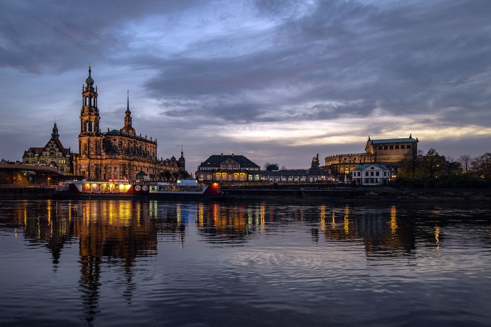 Dresden zur blauen Stunde