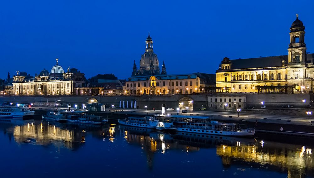 Dresden zur blauen Stunde...
