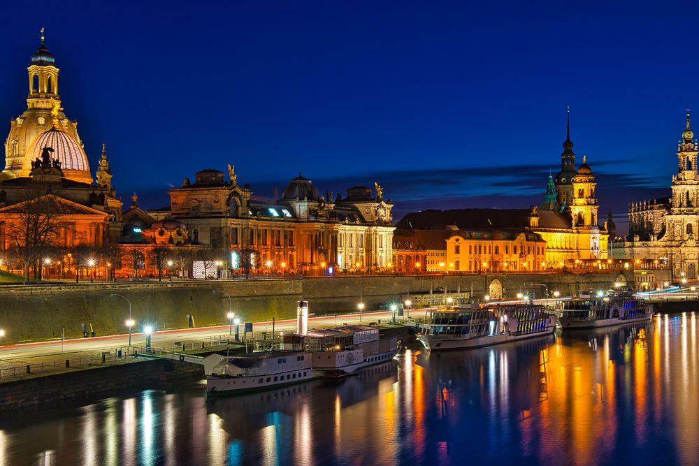 Dresden zur blauen Stunde