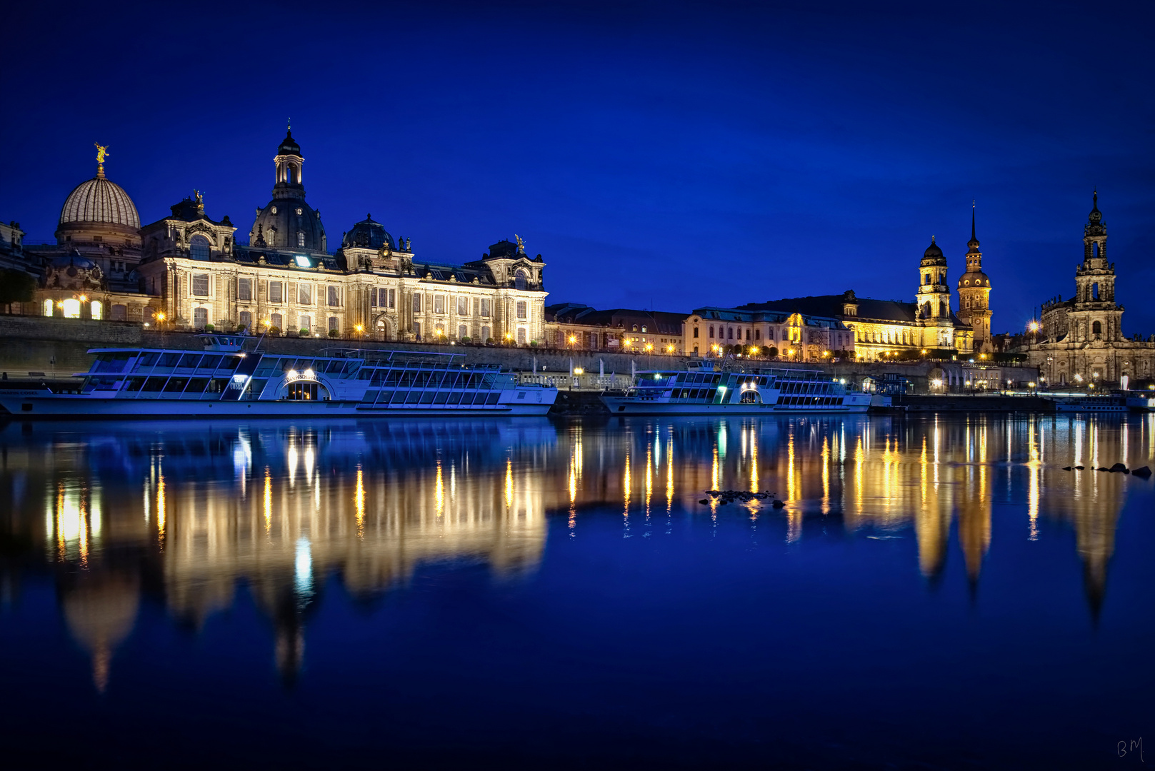 Dresden zur blauen Stunde