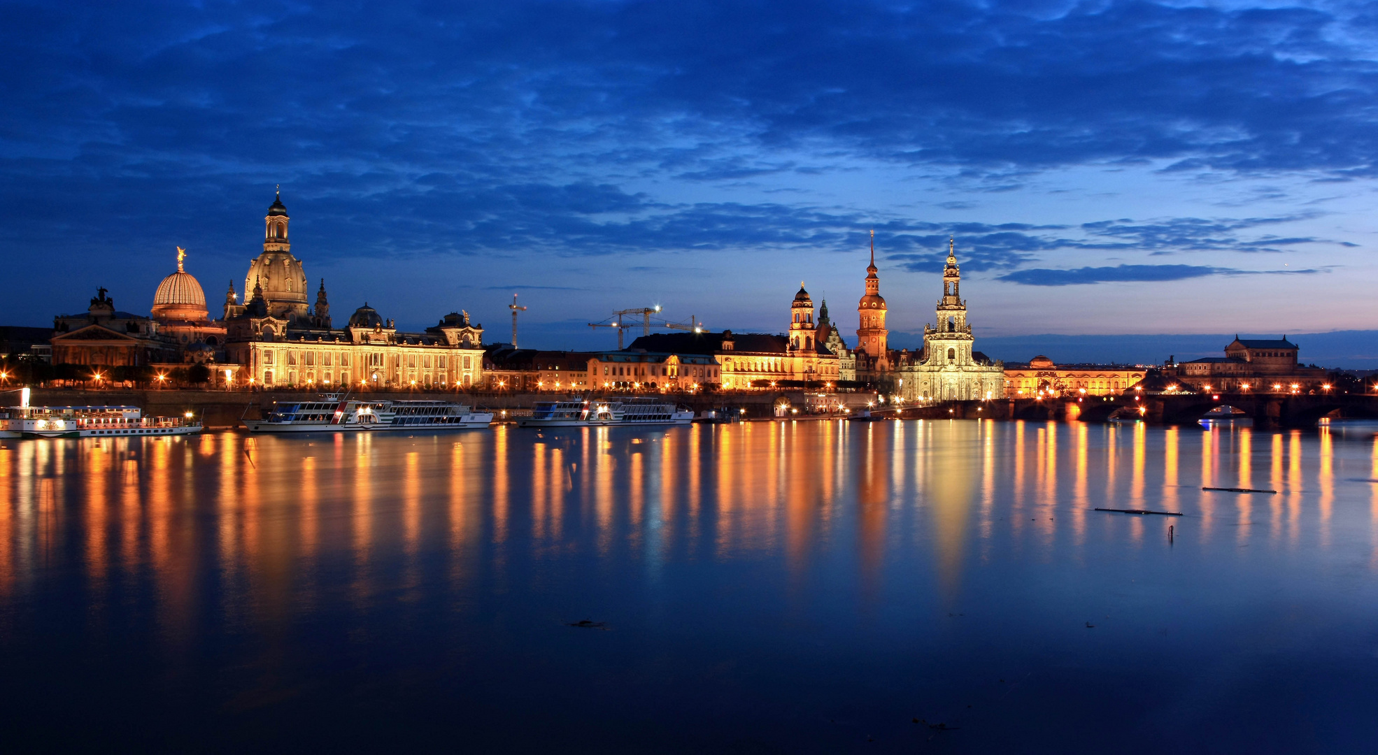 Dresden zur blauen Stunde