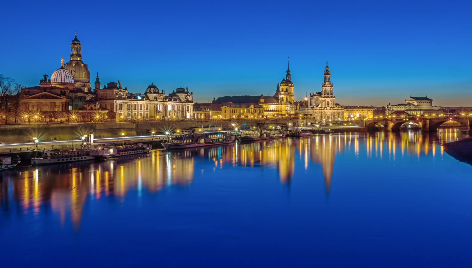 Dresden zur Blauen Stunde