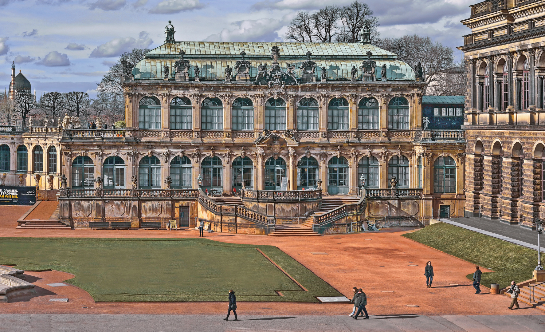 DRESDEN   - Zwinger -