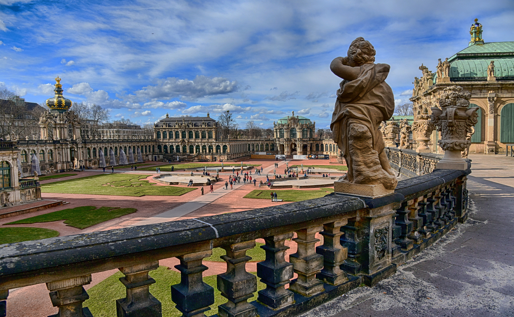 DRESDEN   - Zwinger -