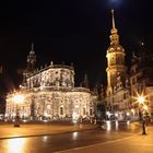 Dresdener Hofkirche bei Nacht