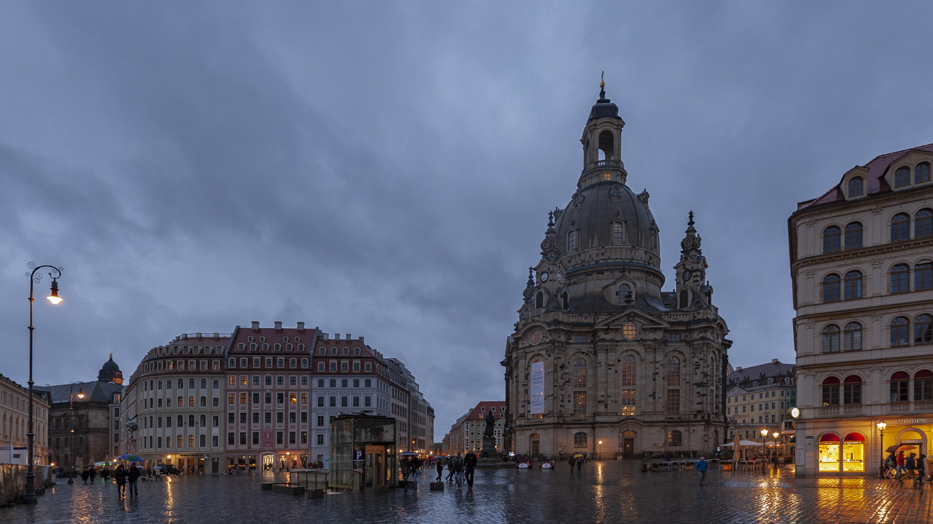 Dresden_im_Regen-8106