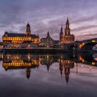 Dresdens Skyline im Abendlicht