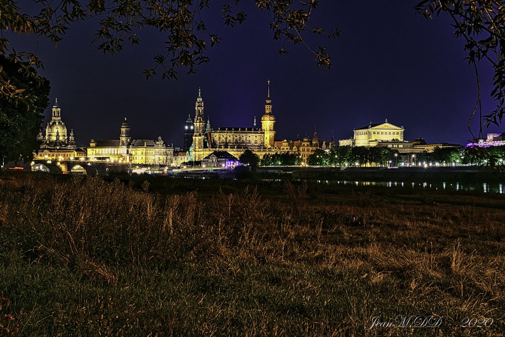 Dresden’s skyline of towers - Dresdens Skyline von Türmen