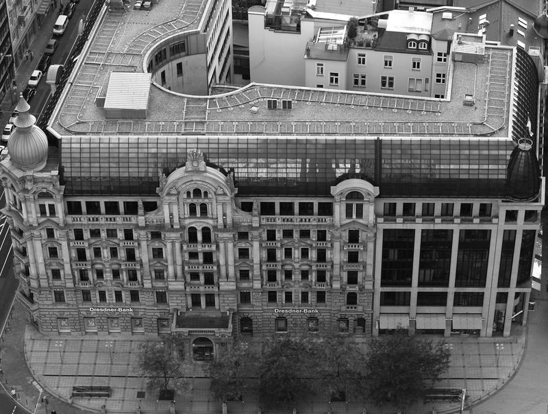 Dresdner Bank Gebäude In Frankfurt