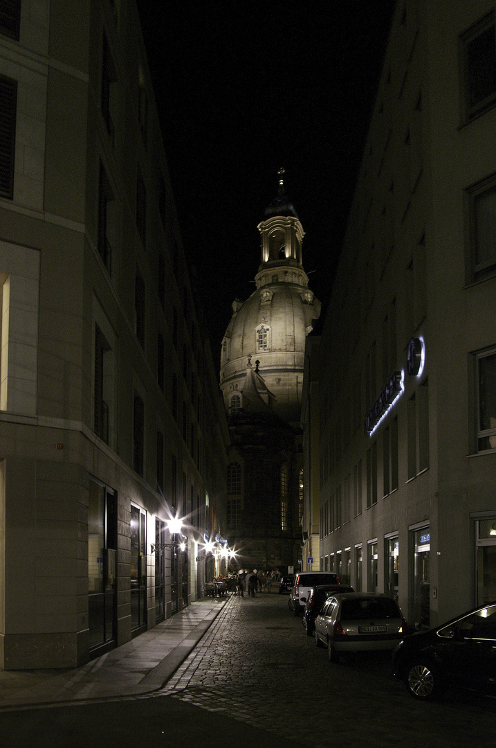 Dresdner Frauenkirche, aus der Augustusstraße gesehen