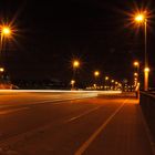 Dresdner Mareinbrücke bei Nacht.
