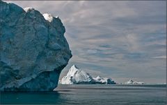 drfting icebergs