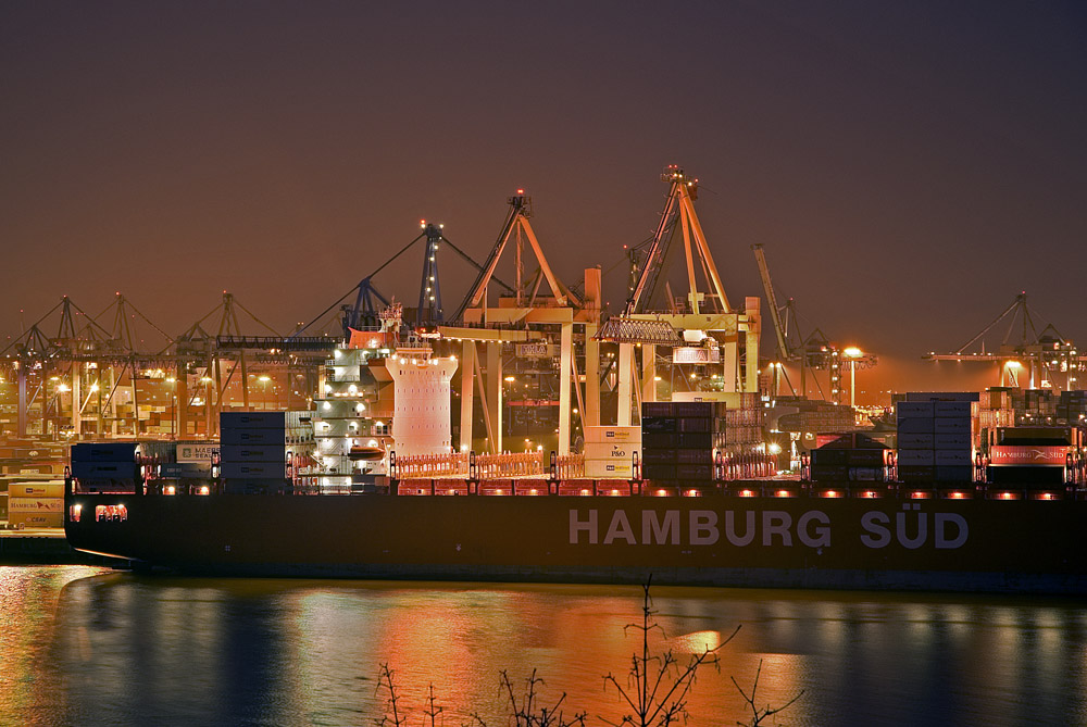 DRI Hamburger Hafen Spätdämmerung