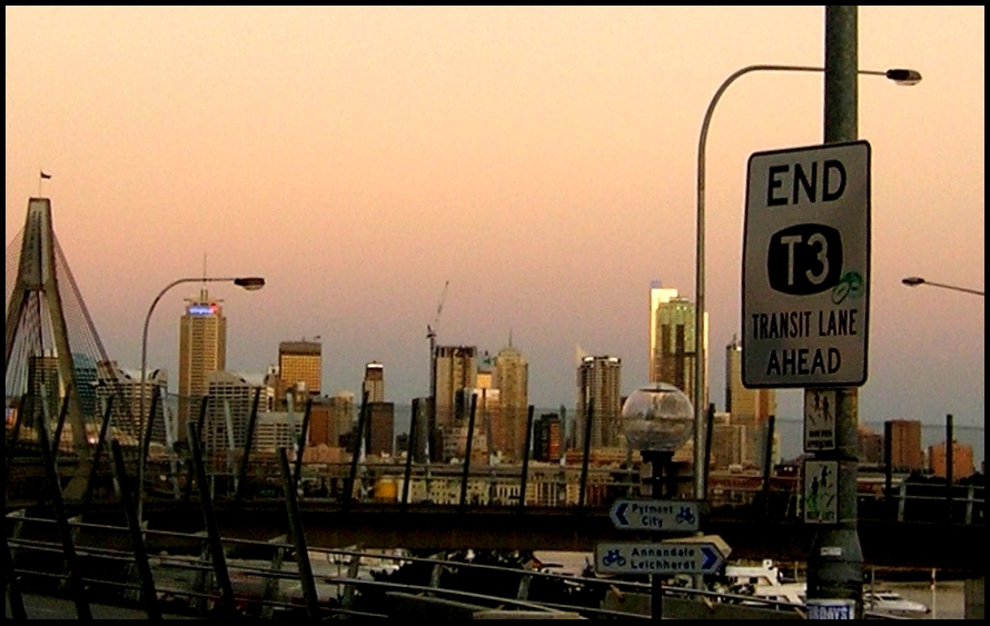 drive / by / sundowner / ANZAC / skyline