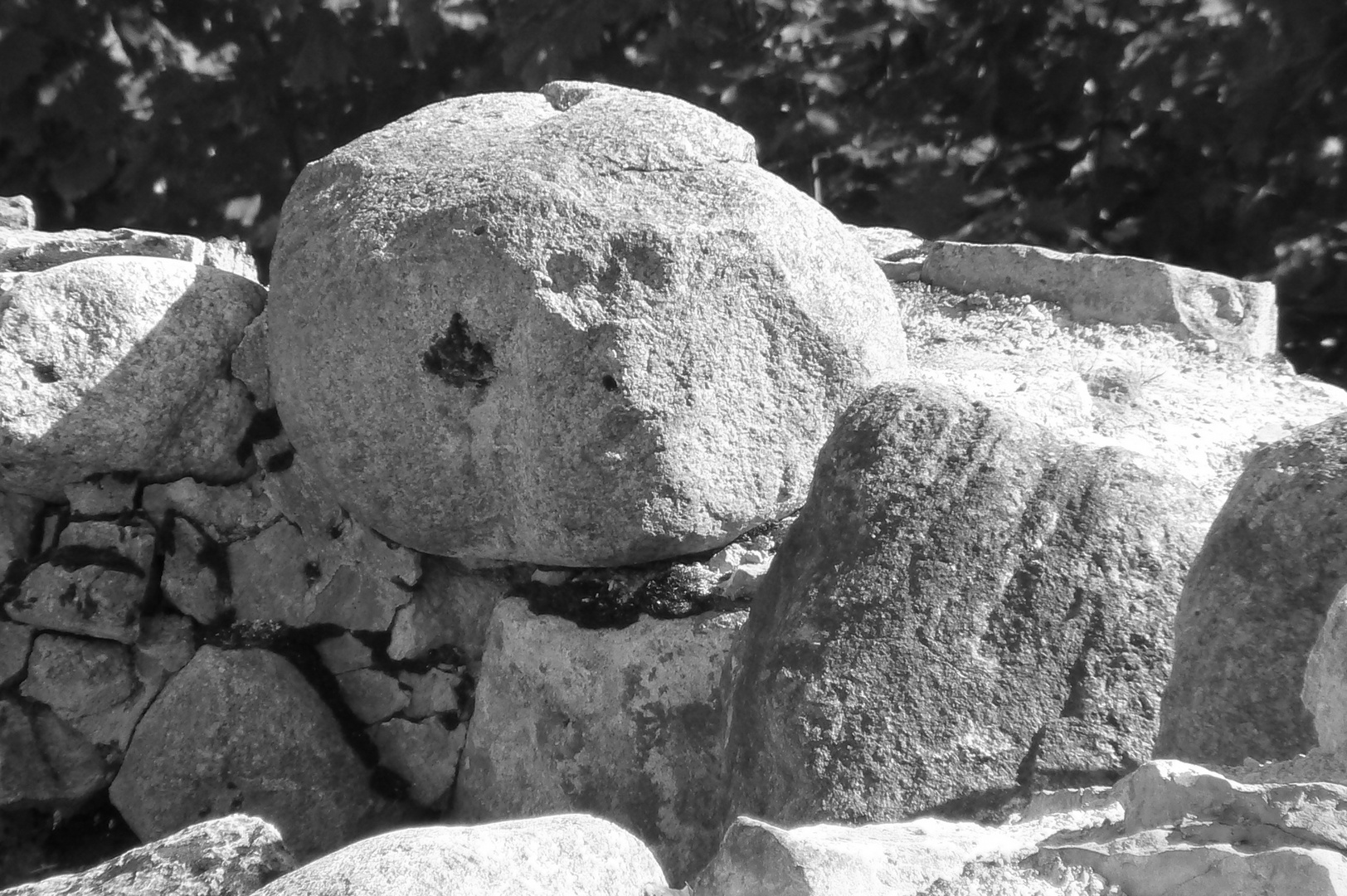 "Droben auf dem Burg-Getrümmer, Noch der Todesengel sass"