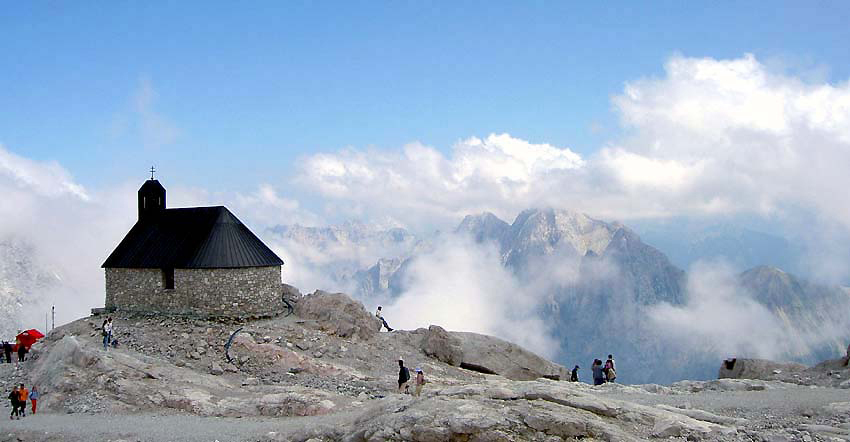 droben stehet die Kapelle... auf dem Zugspitzplateau