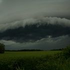 Drohend kommen die Wolken näher.