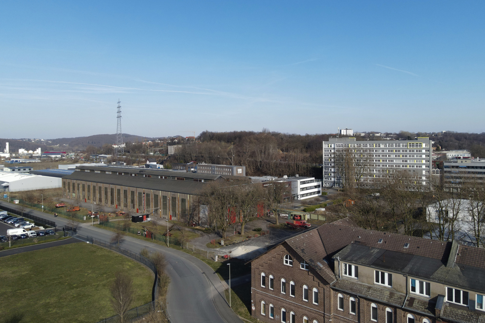 Drohne so: „Oh man, jetzt muss ich für seine „Kunst“ herhalten.“