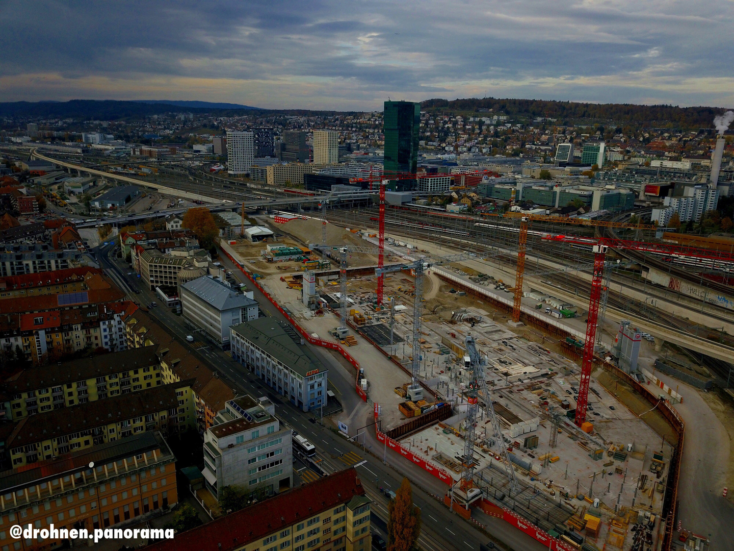 DrohnenPanorama — Flug über Zürich