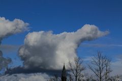 drôle de nuage !!!!