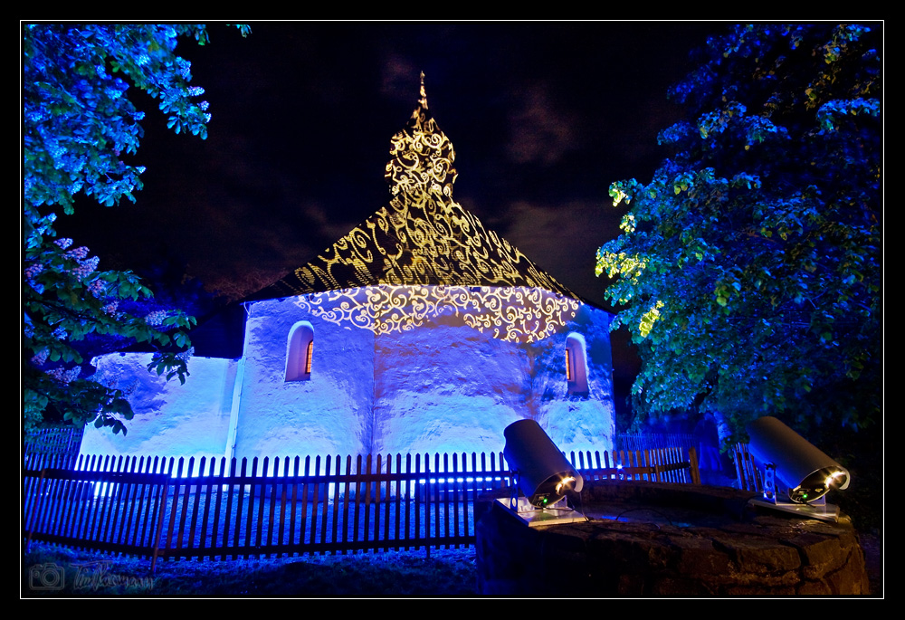 drüggelter kapelle in blau