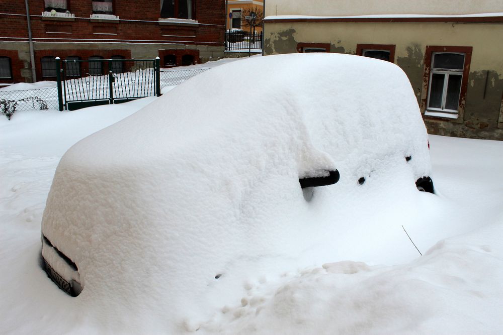 drunter ist das Auto meiner Enkeltochter versteckt