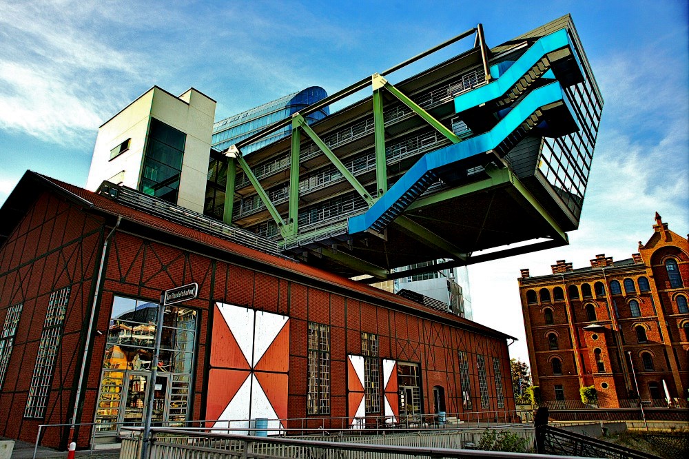 drunter und drüber ...im Medienhafen