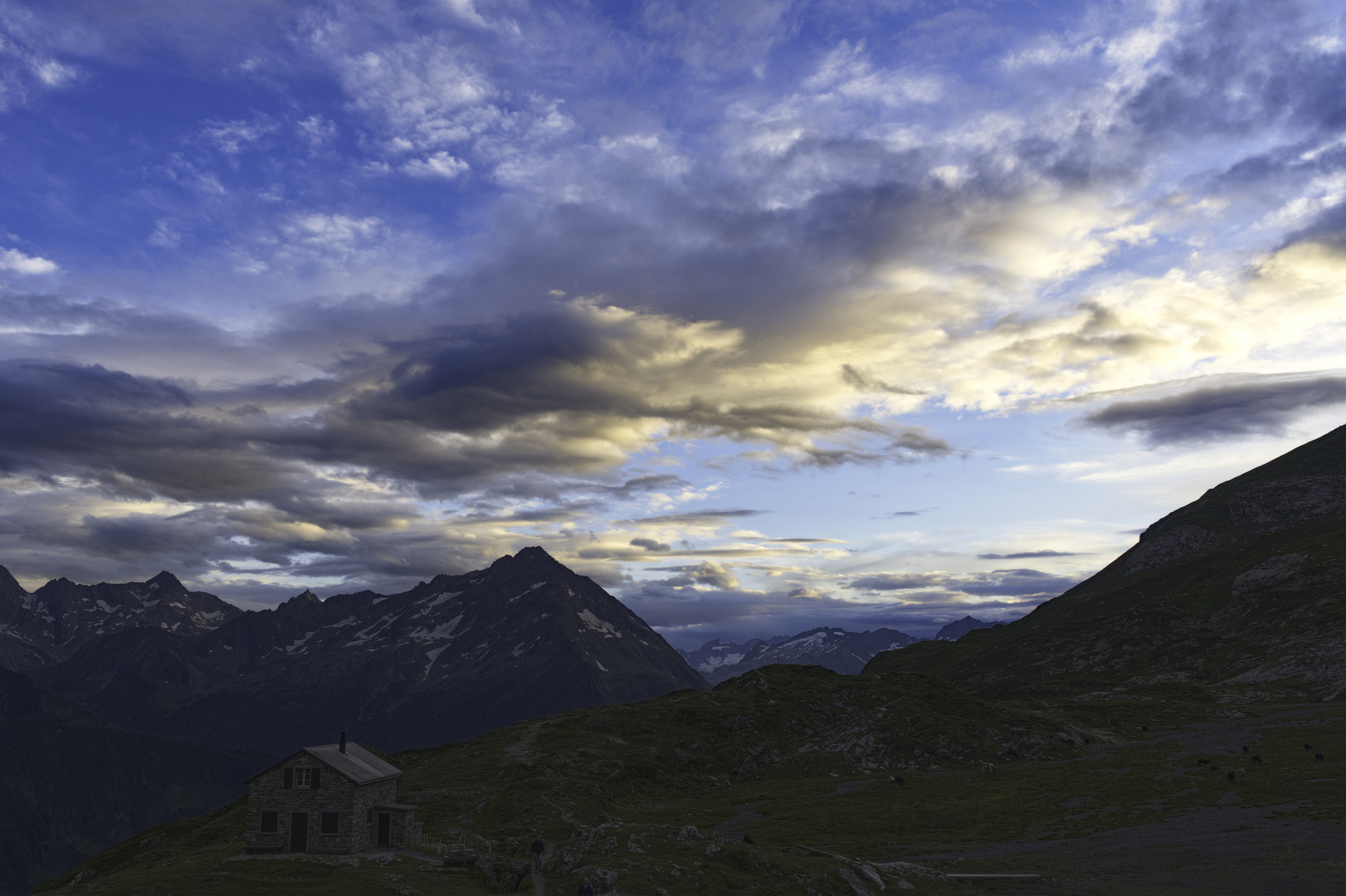 _DSC2237_AFP32:  Maderanertal, Sonnenuntergang an der Windgällenhütte AACZ