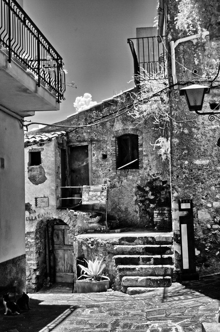 DSC_4303_4_5Gässchen in Taormina 