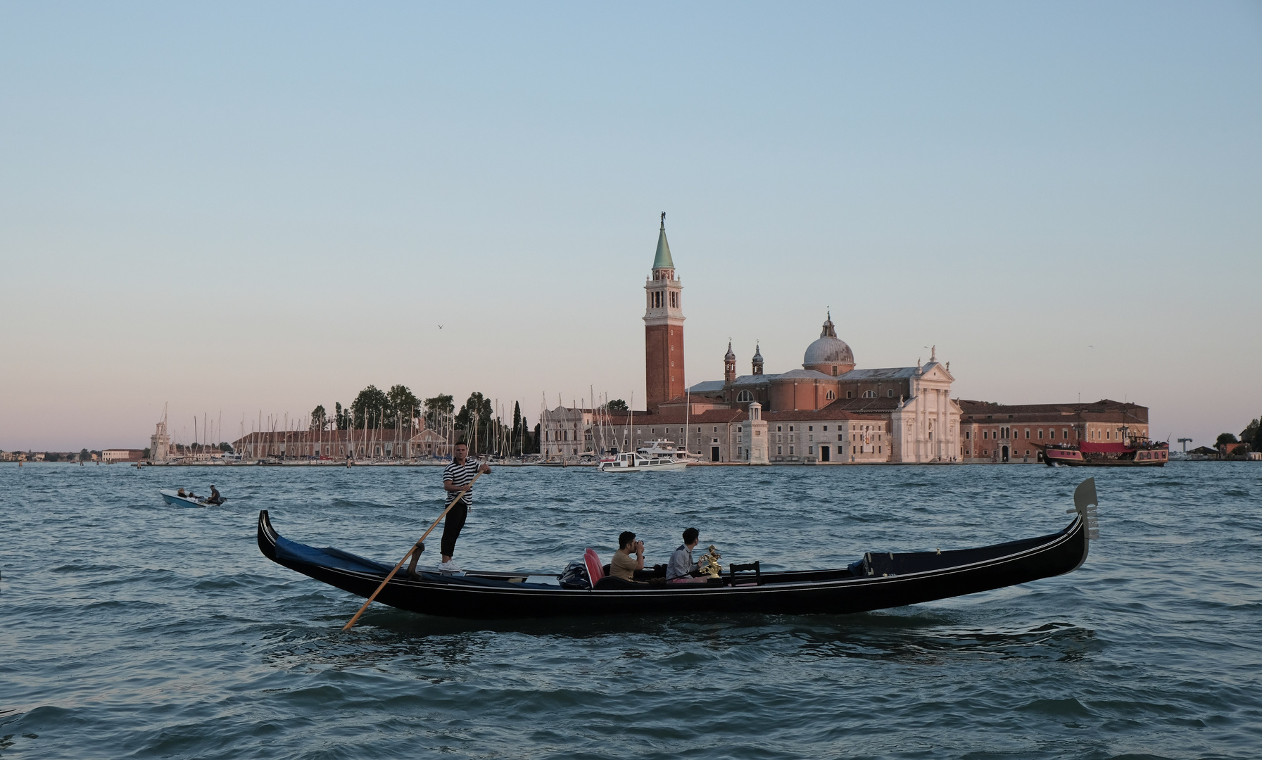 DSCF3665c  __GONDOLIER__