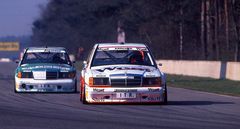 DTM 1991 Zolder Gegengerade Ellen Lohr vor Roland Asch. AMG Mercedes