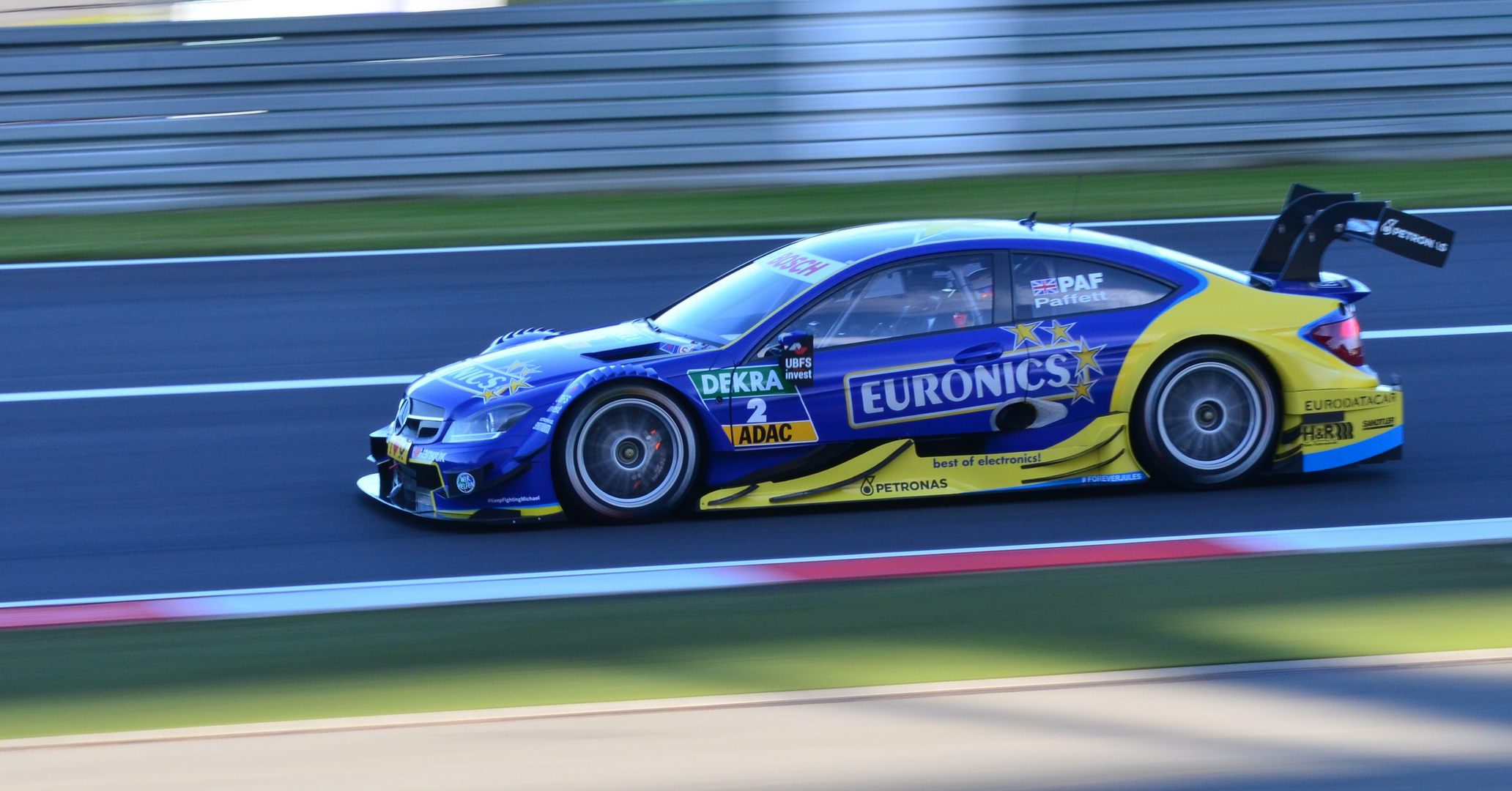 DTM am Nürburgring "Welches ist besser Bild 1?"