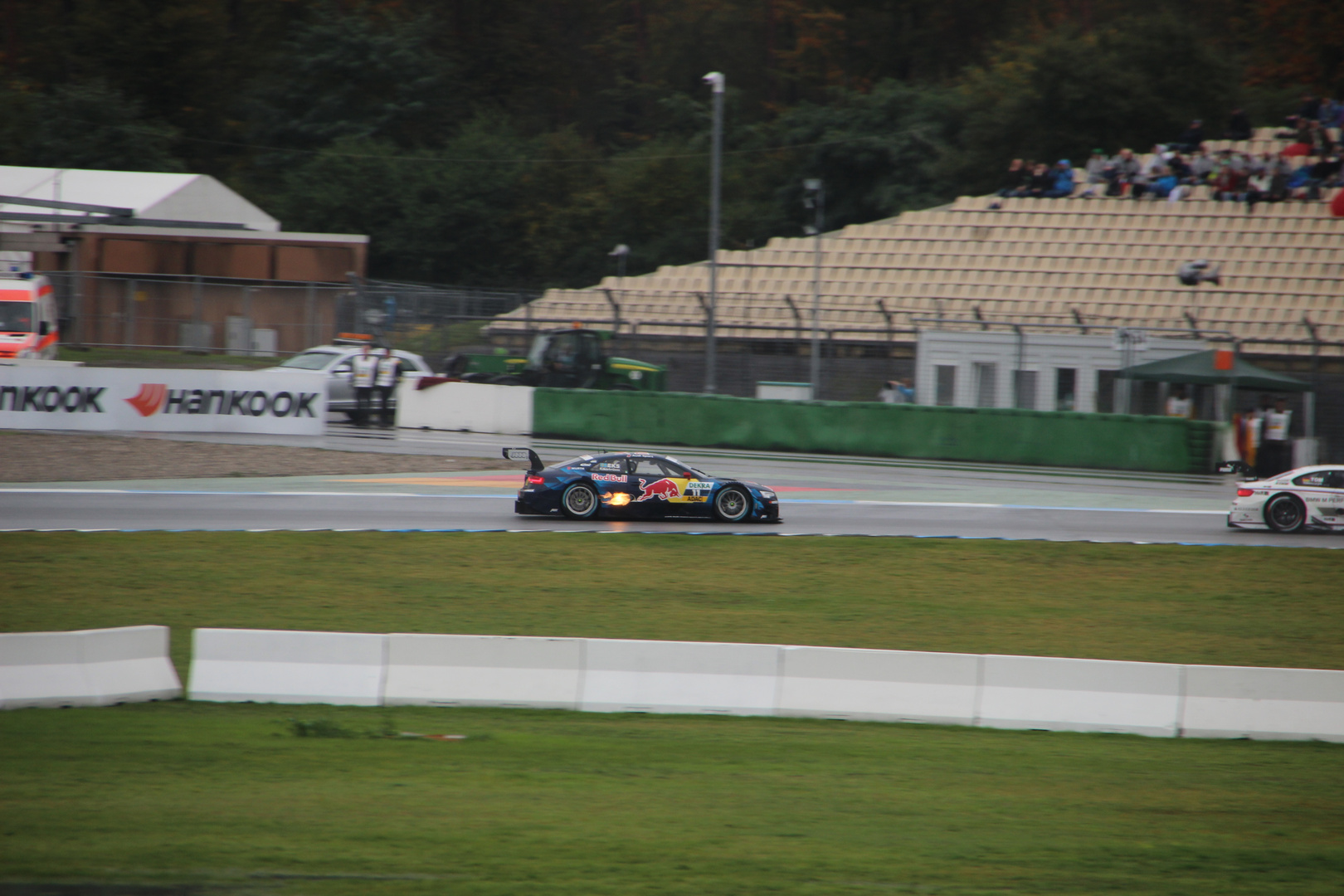 DTM Finale 2013, Red Bull Audi Feuer und Flamme