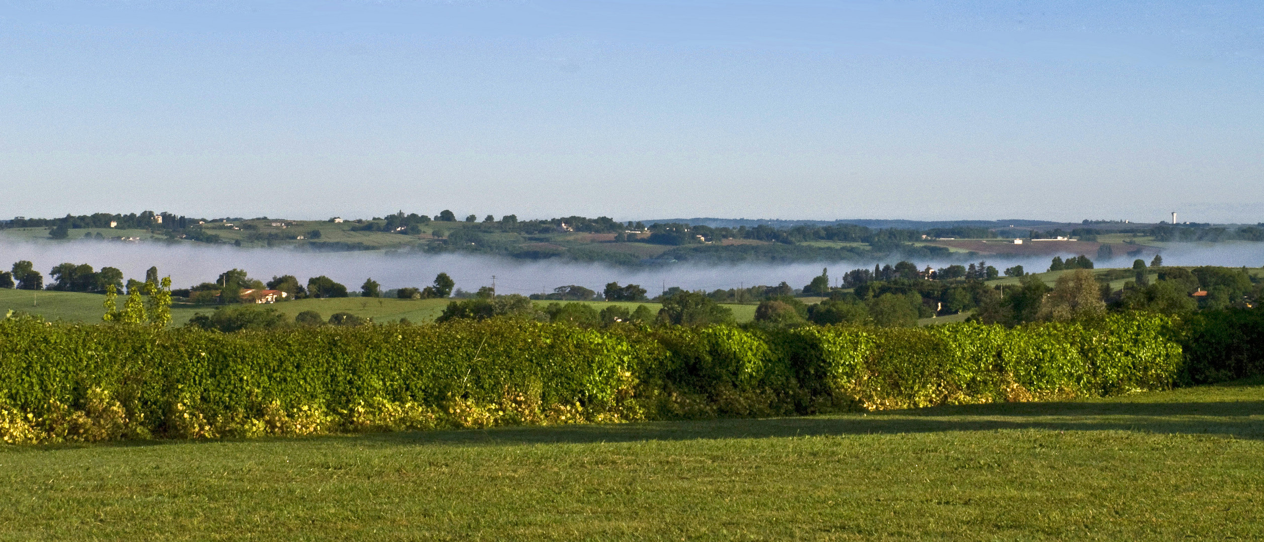 Du brouillard dans la vallée de la Baïse