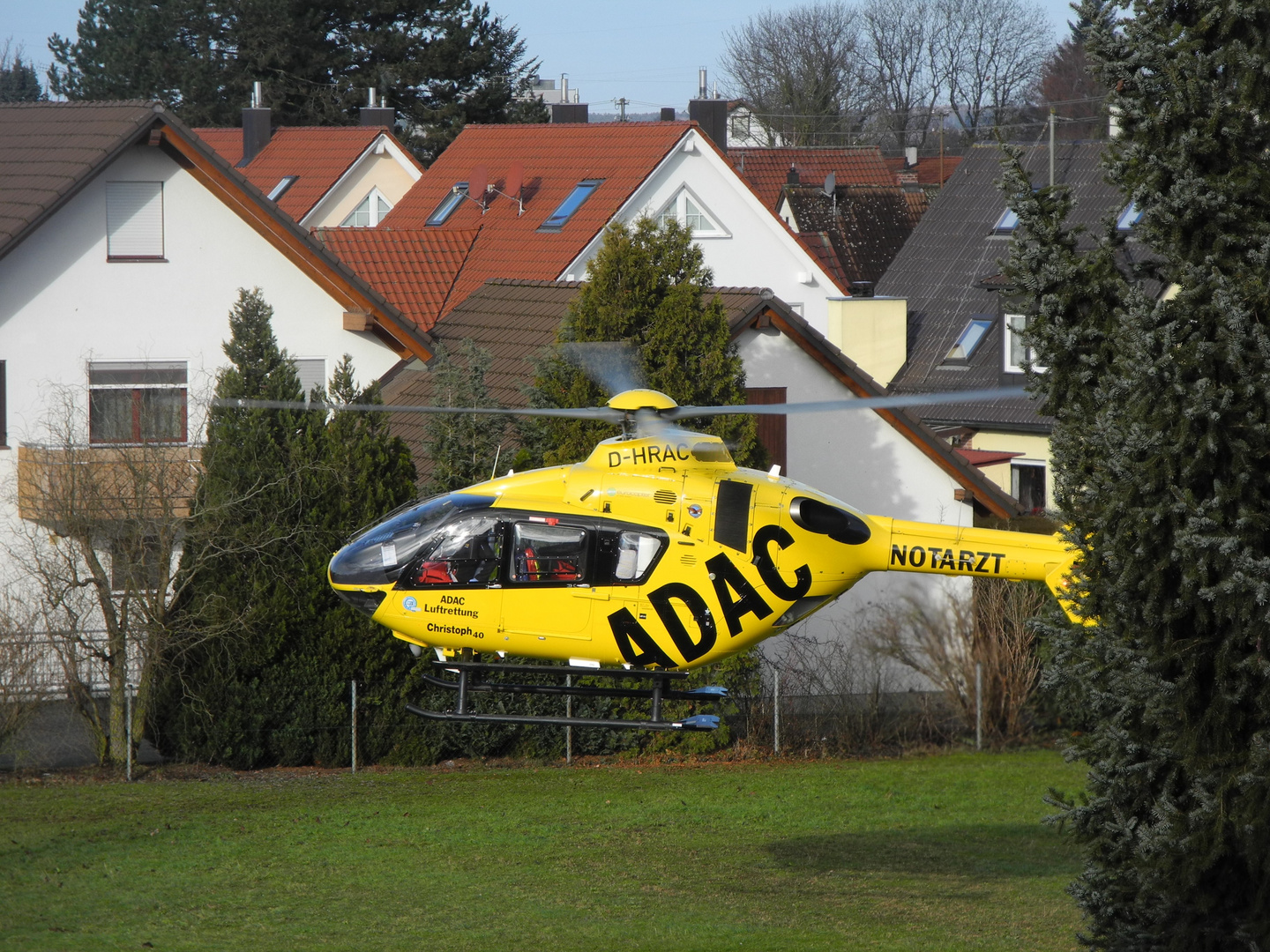 Du schaust aus deinem Fenster...