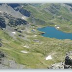 Du sommet du Pic de Maubermé alt.2880m, le Port d'Urets et l'étang Montoliù.