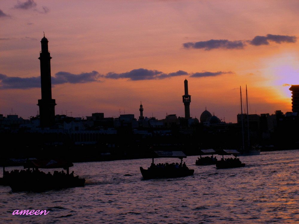 dubai - abra(sea side)