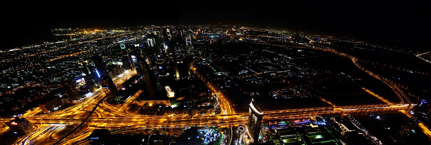 Dubai bei Nacht