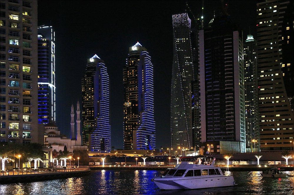 Dubai bei Nacht