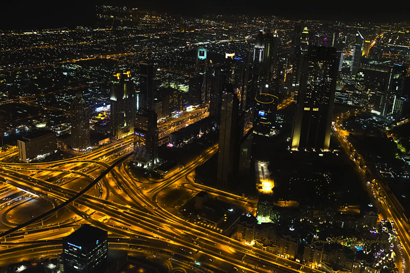 Dubai bei Nacht