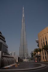 Dubai Burj Khalifa bei Tag