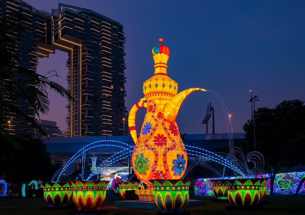 Dubai Garden Glow 4