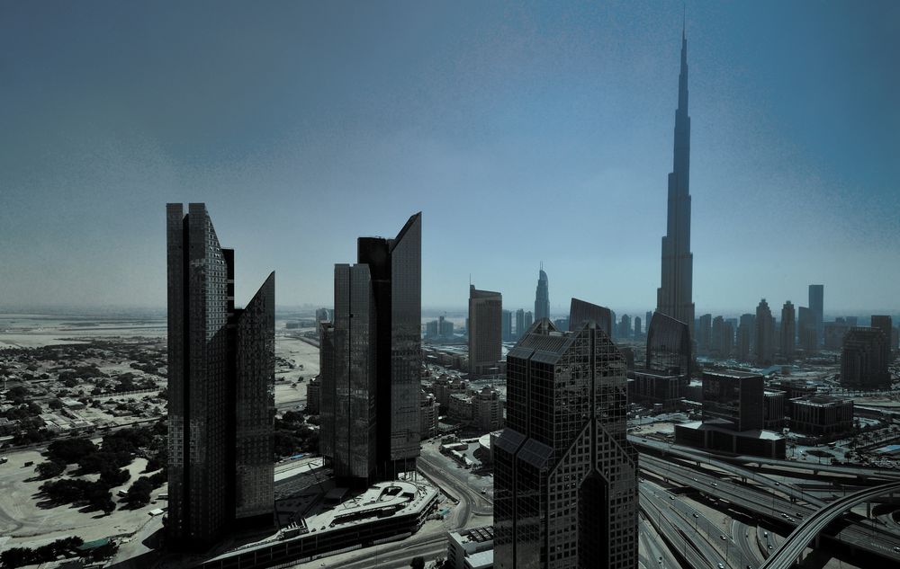 Dubai im Gegenlicht