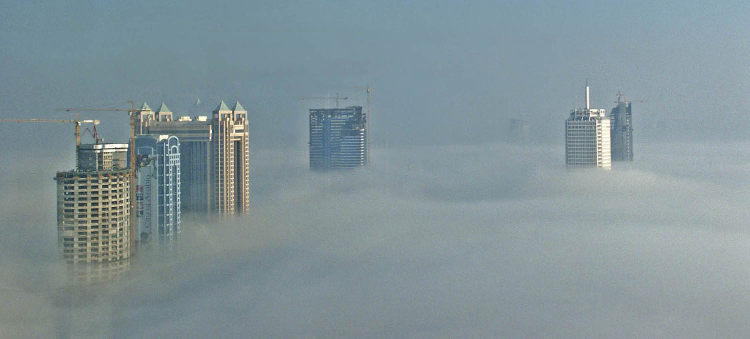 Dubai im Nebel