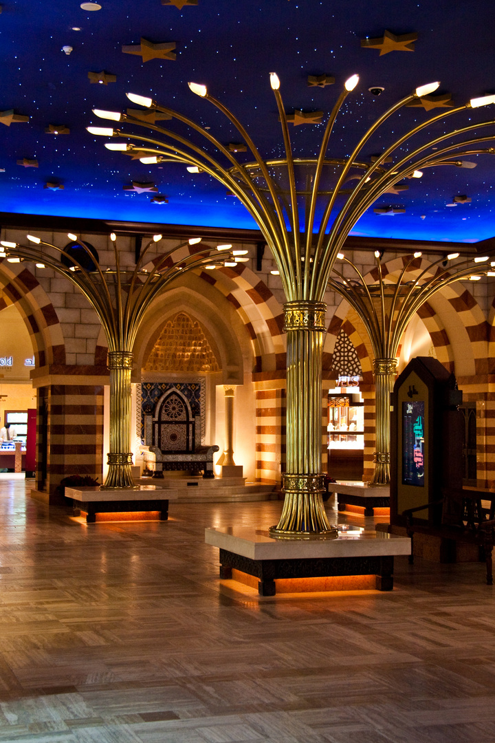 Dubai Mall - Abteilung Gold und Schmuck